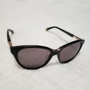 Balmain | Accessories | Balmain Bl20 Black Sunglasses Gold  display picture 1